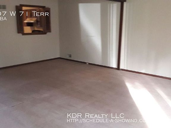 4th image of 11307 W 71st Ter