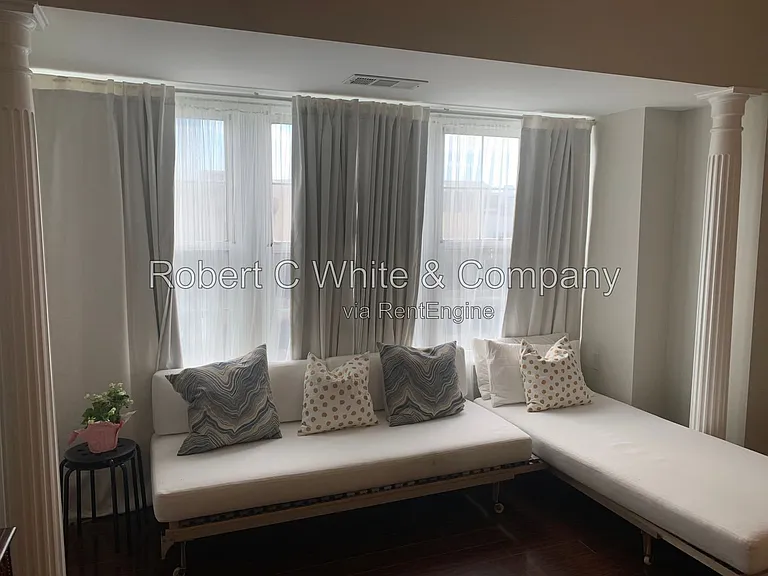 196 Crown St #503 — Photo 5