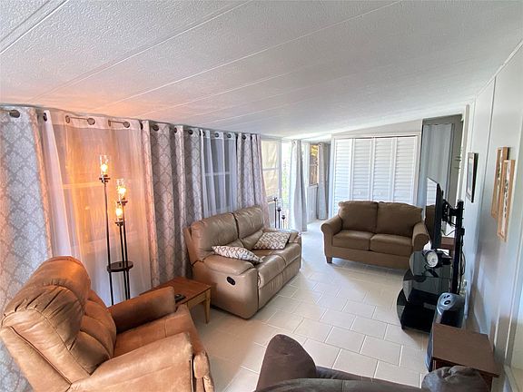 4th image of 14629 Sunset Drive