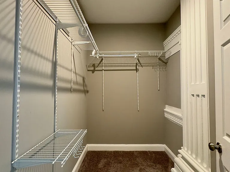 Apartment Units with In-Unit Laundry in Downtown Baltimore, MD! — Photo 15