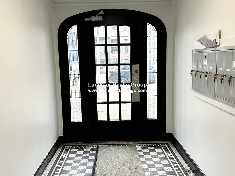 2171 W Wilson Ave — Photo 26