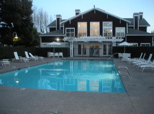 109 Marina Lakes Dr, Richmond, CA 94804