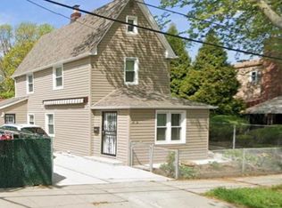 4734 206th St, Bayside, NY 11361