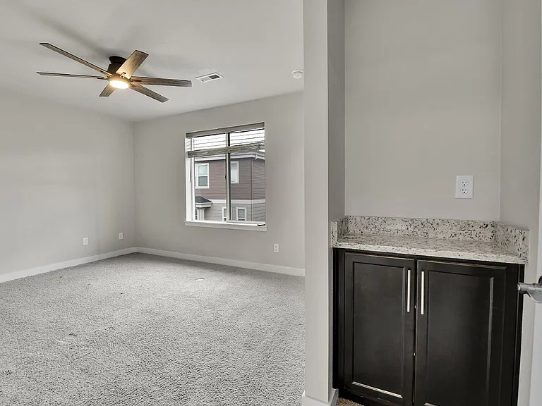 2350 S Troy Ct — Photo 26