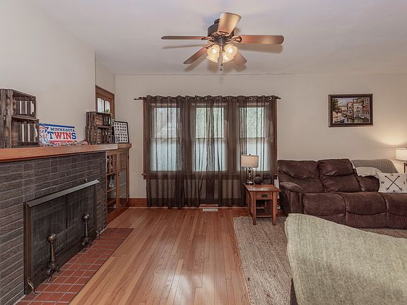 5th image of 1811 34th St