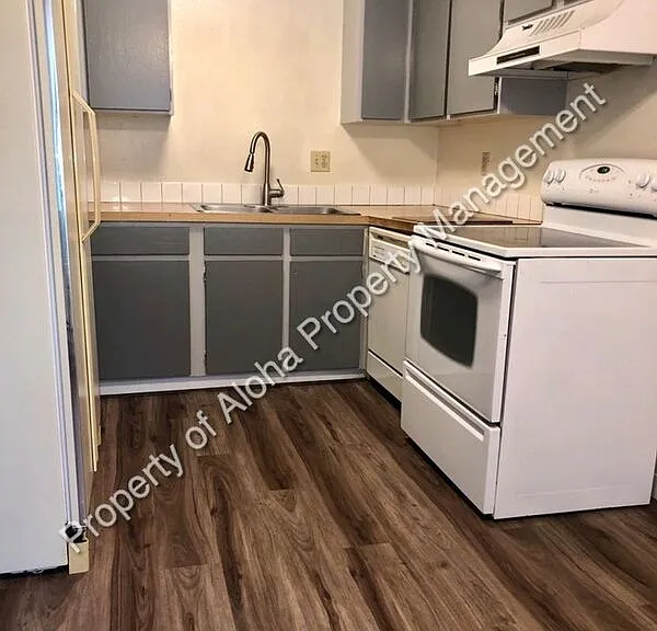1159 N Arthur Ln — Photo 6