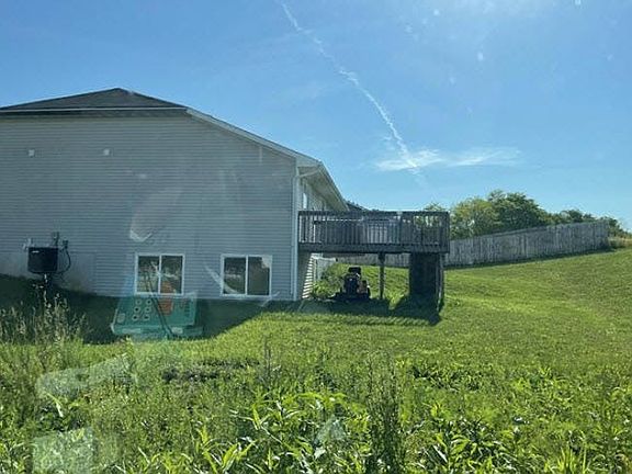 4th image of 2905 Brockway Dr