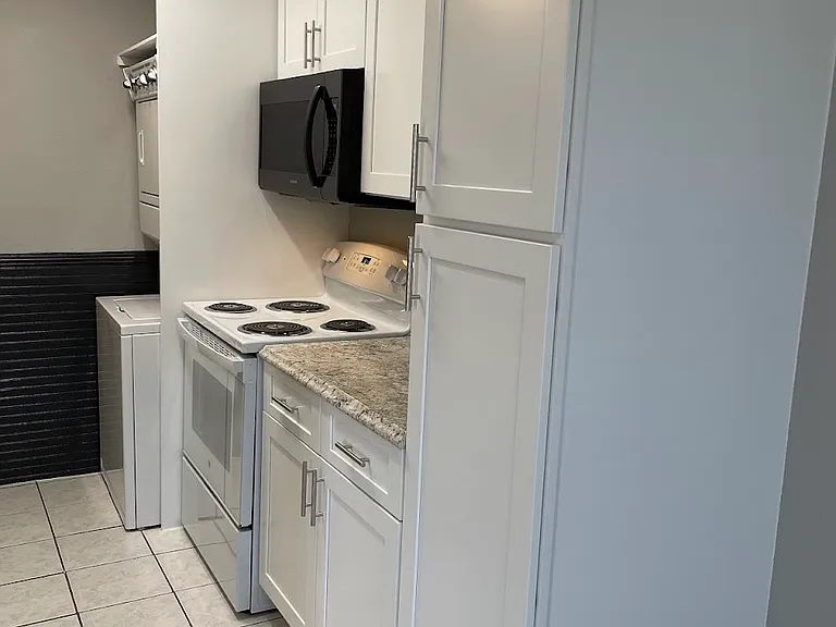 Park Place Apartments — Photo 13