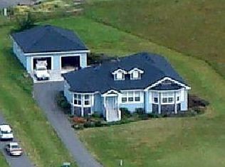 3011 Sandpointe Dr, McKinleyville, CA 95519