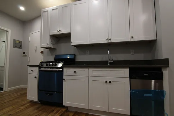 Rented by Lucky Apt Inc | media 22