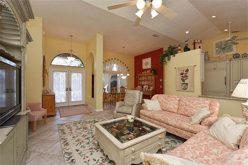 1st image of 668 Monaco Dr