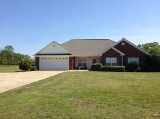 6400 Wolfe Rd, Columbus, MS 39705