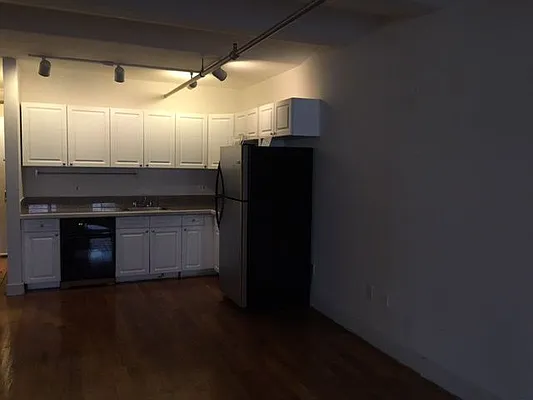 Rented by Pearl Realty Management LLC | media 15