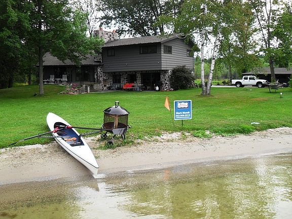 3rd image of W325N6824 N Lake Dr