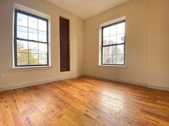 4th image of 707 Saint Johns Pl #3F