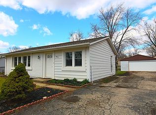 844 Tamms Ln, Bolingbrook, IL 60440