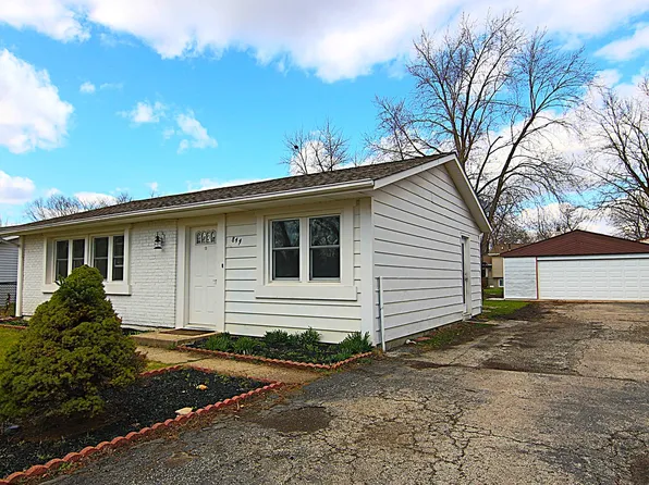 844 Tamms Ln, Bolingbrook, IL 60440