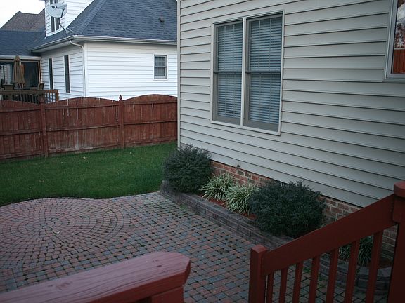 5th image of 203 Richter Ln