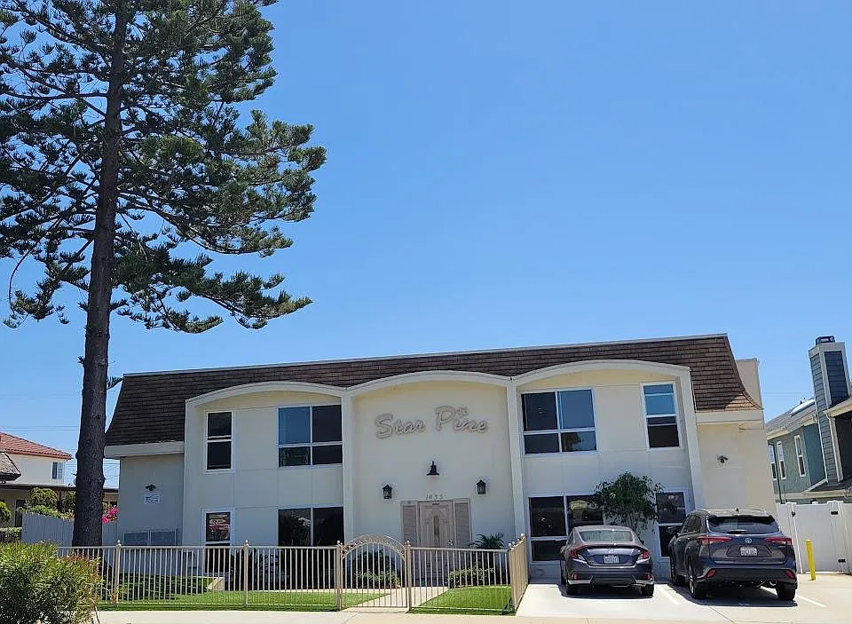 1435 Felspar St #3