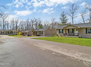 10 Anthony St, Crossville, TN 38555