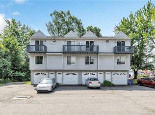 31 Meloy Rd APT 2D, West Haven, CT 06516