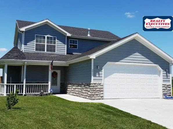 2917 Northwing Dr, Manhattan, KS 66502