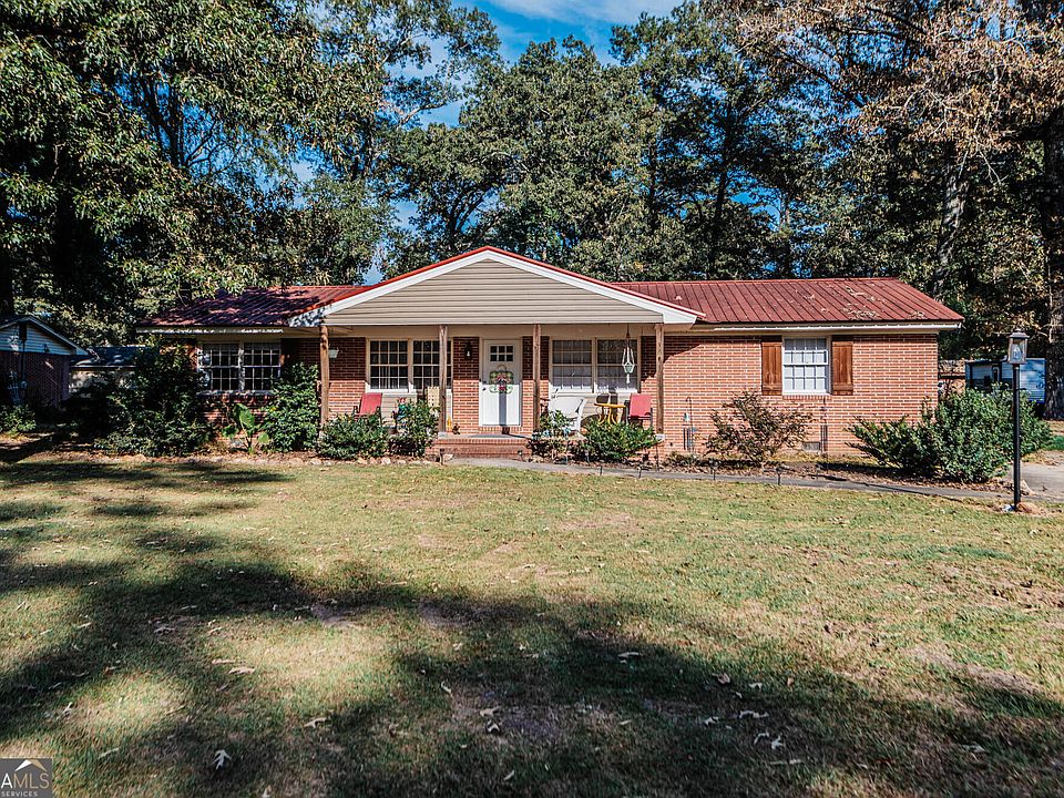 1st image of 1028 Greenwood Dr
