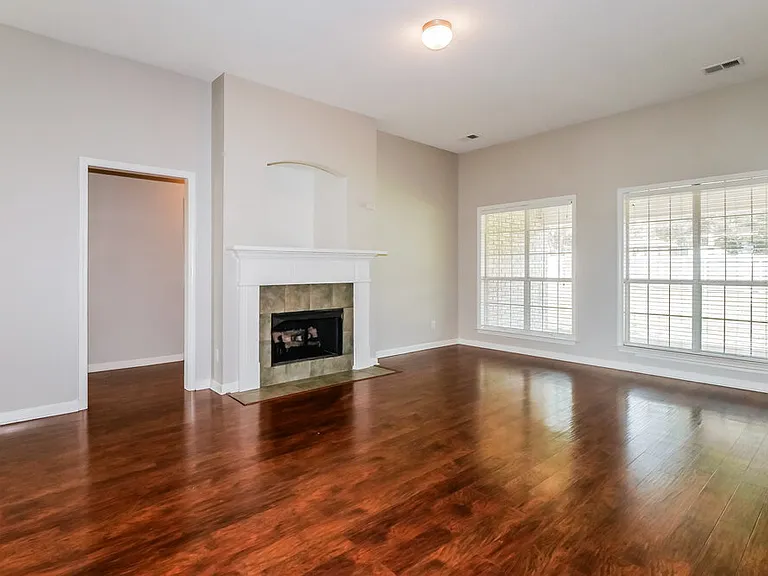 7838 Alexanders Crossing Dr — Photo 6