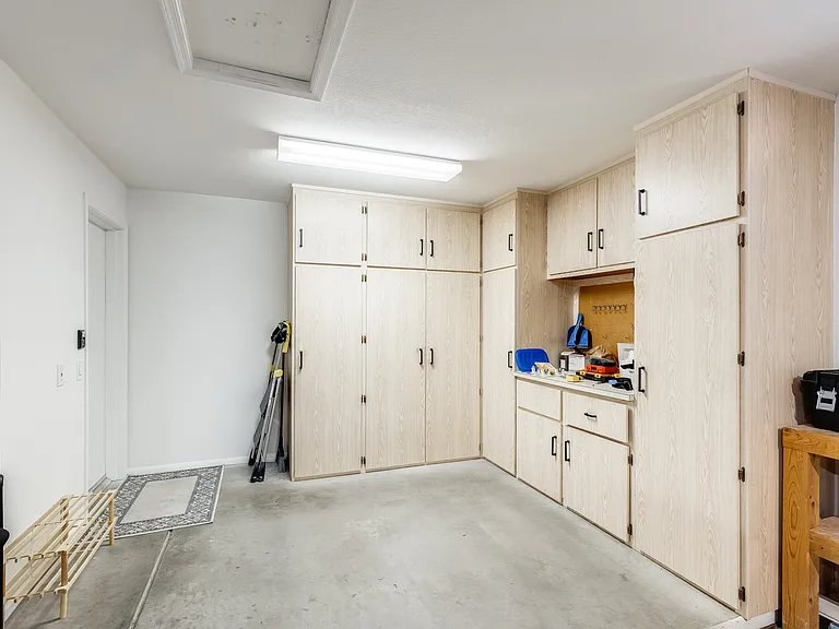 14613 W Black Gold Ln — Photo 23