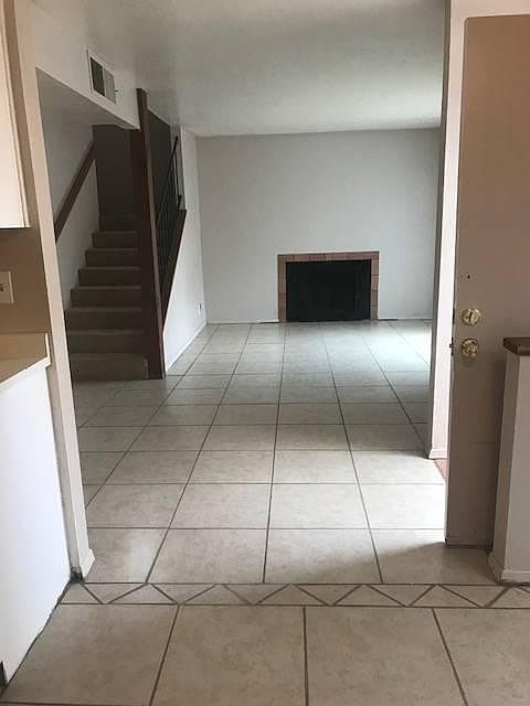 1st image of 3613 Wellesley Dr NE APT A