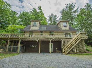 254 Whitaker Rd, Fairview, NC 28730