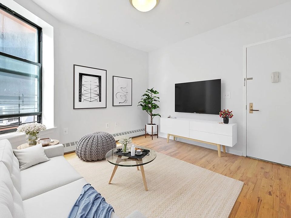 1st image of 108 W 114th St #3E