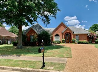 718 Landing Party Ln, Collierville, TN 38017
