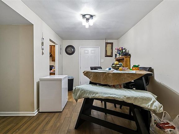3rd image of 7-7A Shepard Ct