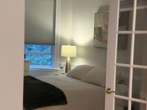 33 Westbourne Ter APT 3