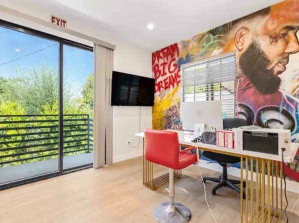 2743 N Keystone St, Burbank, CA 91504