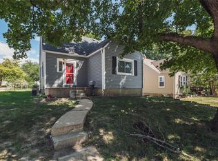 910 N Taylor Ave, Crystal City, MO 63019