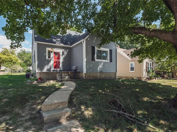 910 N Taylor Ave, Crystal City, MO 63019