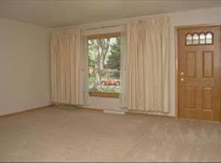 1108 S Fern Dr, Mount Prospect, IL