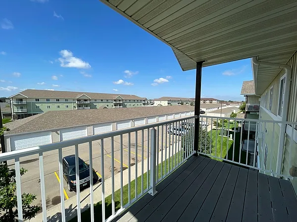 Minot Place Apartments — Photo 26