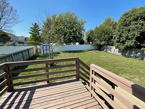 3rd image of 5621 S 80th St #1695