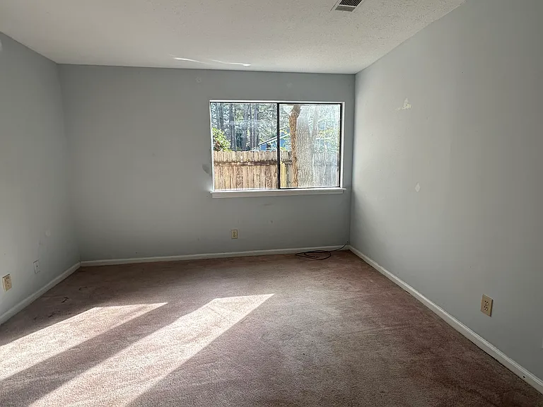8589 Parkside Dr — Photo 11