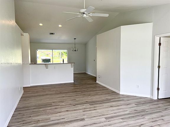 3rd image of 3307 21st St W