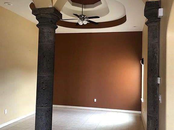 5th image of 3125 Vanessa Ave