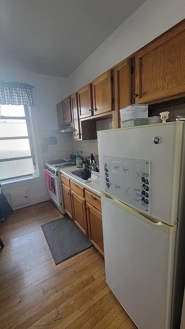 25-69 33rd Street — Photo 2