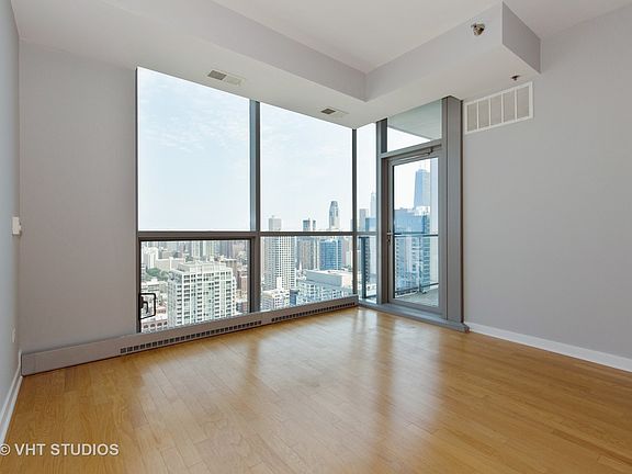 2nd image of 303 W Ohio St APT 3509