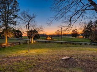 595 Kemp Rd, La Fayette, GA 30728