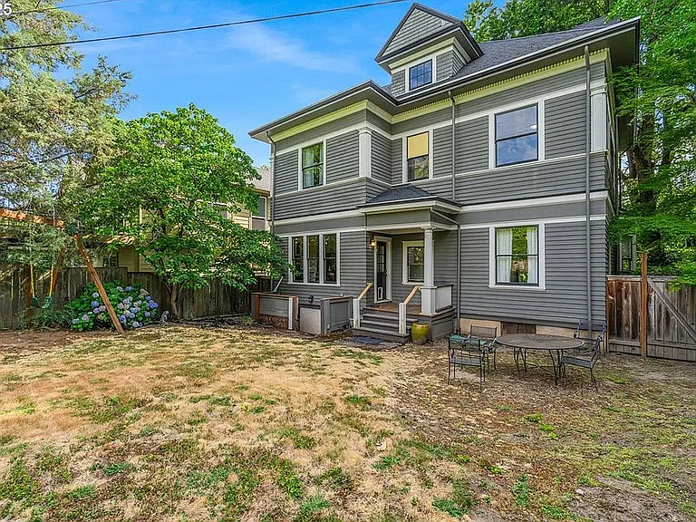 3425 S Corbett Ave — Photo 34