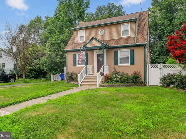 514 Cutler Ave, Maple Shade, NJ 08052