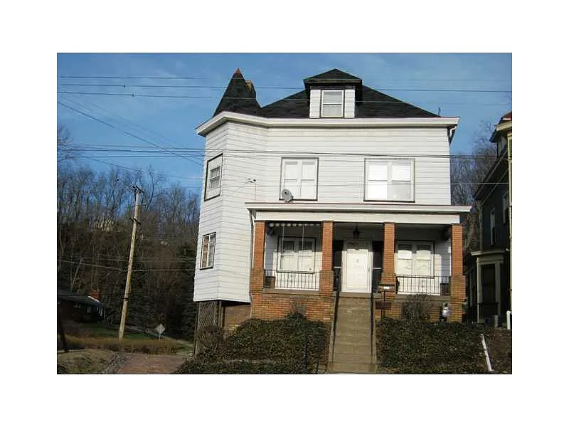 1275 5th Ave photo 1